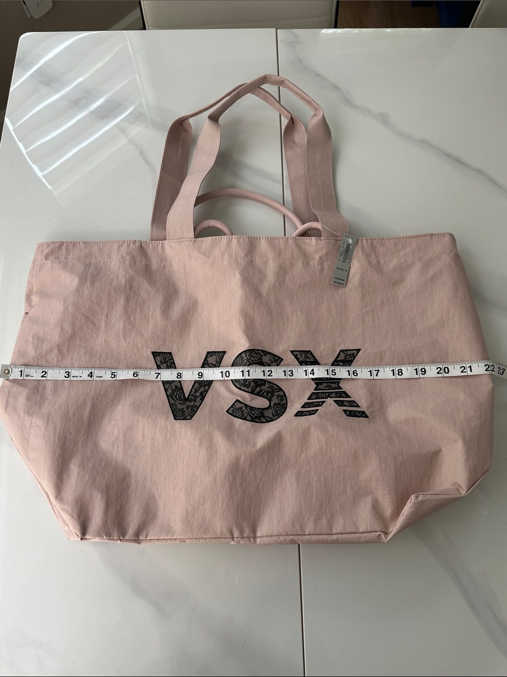 Victoria’s Secret VSX Tote - NWT Retail $50 - Picture 4 of 6